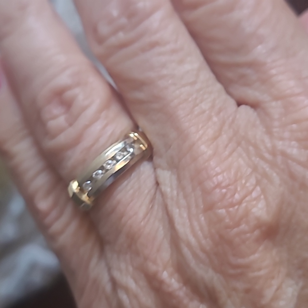 Classic 14 K Ring